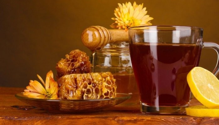 Benefits of Drinking a Lemon Honey Tea